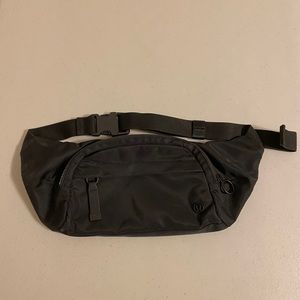Lululemon - On The Beat Belt Bag